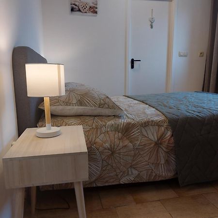 Apartmán A La Cour De La Sucrerie Binche Exteriér fotografie