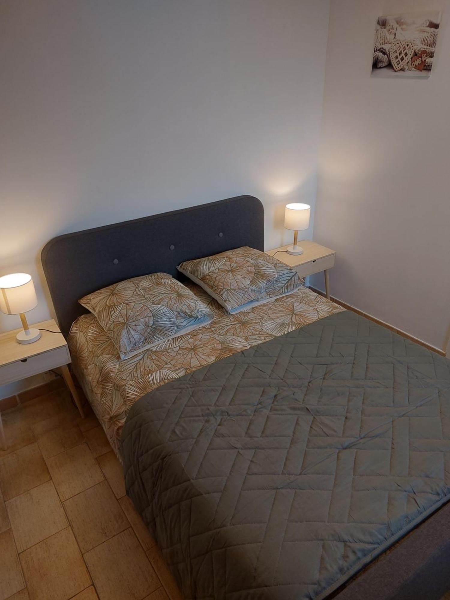 Apartmán A La Cour De La Sucrerie Binche Exteriér fotografie